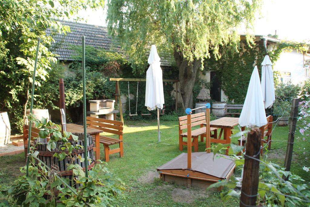 Stieglerhof Kg -Apartments Illmitz- Bagian luar foto